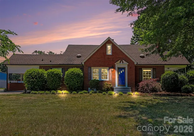 Photo 2 of Single family home for sale at 2068 Statesville Hwy, Mooresville, NC 28115 | MLS# 4384459 | Listing updated on 2026-09-15