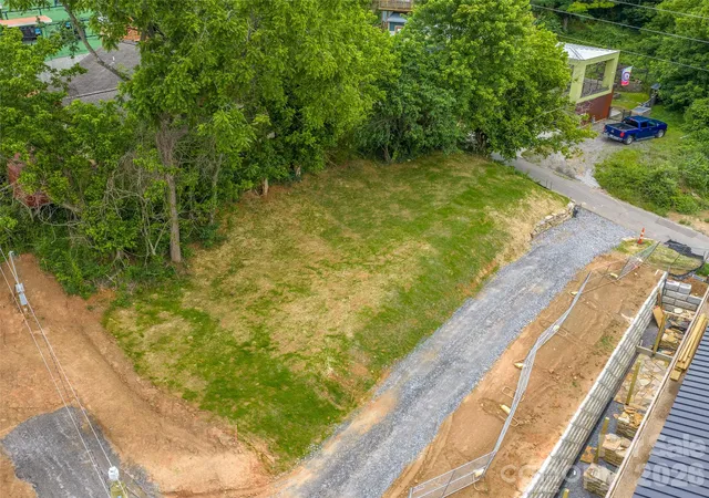 Photo 2 of Land for sale at 25 Trade St, Asheville, NC 28801 | MLS# 4384461 | Listing updated on 2026-09-12