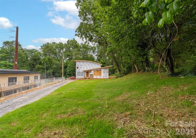 Photo 4 of Land for sale at 25 Trade St, Asheville, NC 28801 | MLS# 4384461 | Listing updated on 2026-09-12
