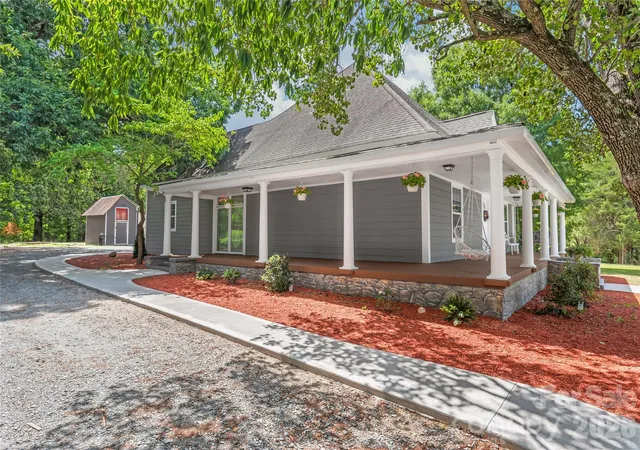 Photo 3 of Single family home for sale at 243 S Main St, Wingate, NC 28174 | MLS# 4384618 | Listing updated on 2026-09-15