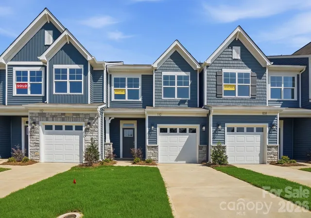 Townhouse for sale at 110 Pointer Trl, Troutman, NC 28166 | MLS# 4384717