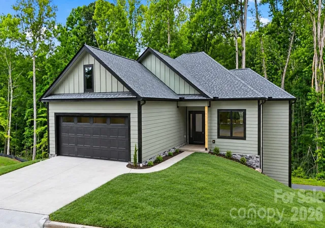 Photo 1 of Single family home for sale at 414 Scarlett Oak Ct Ne, Lenoir, NC 28645 | MLS# 4385390 | Listing updated on 2026-10-04