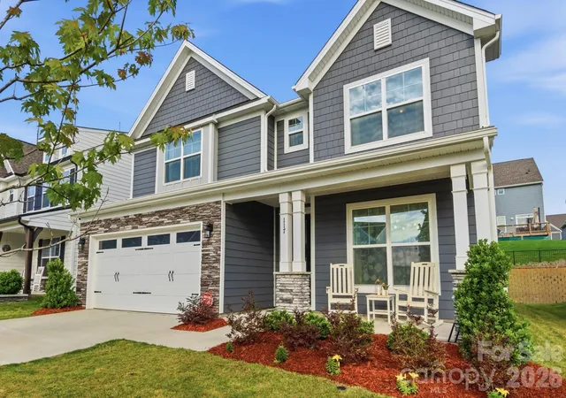 Photo 3 of Single family home for sale at 117 Ballantree Rd, Mooresville, NC 28115 | MLS# 4385421 | Listing updated on 2026-09-13