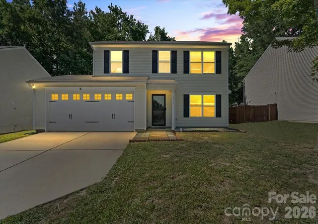 Single family home for sale at 3119 Decapolis Dr, Charlotte, NC 28215 | MLS# 4385642