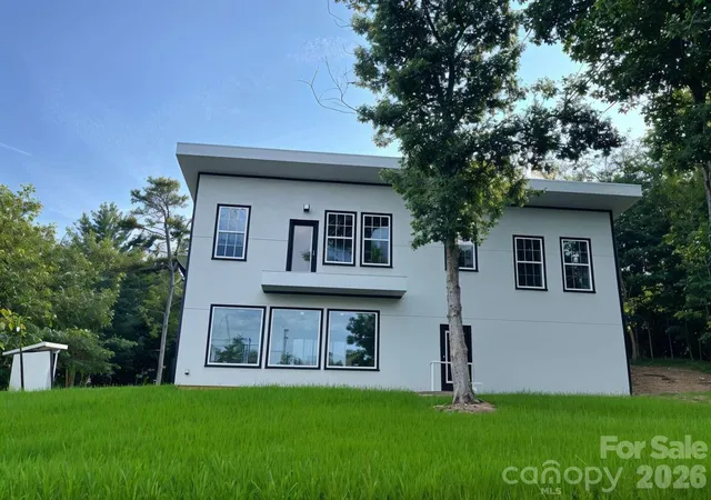 Photo 3 of Single family home for sale at 3445 Irish Hills Rd, Morganton, NC 28655 | MLS# 4385926 | Listing updated on 2026-09-15
