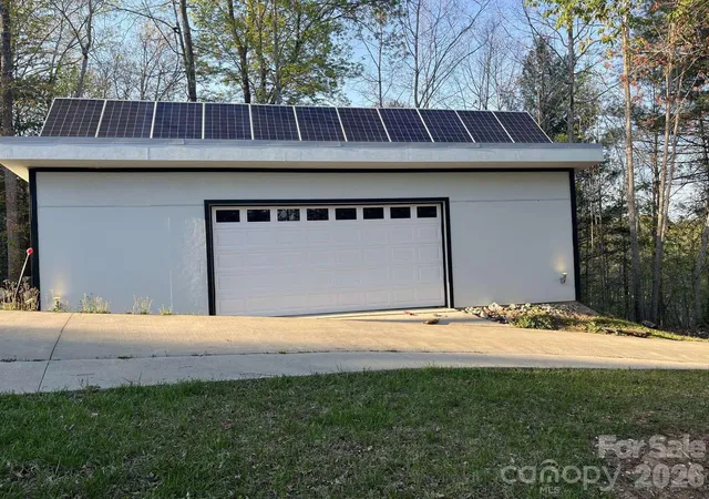 Photo 3 of Single family home for sale at 3445 Irish Hills Rd, Morganton, NC 28655 | MLS# 4385926 | Listing updated on 2026-09-15