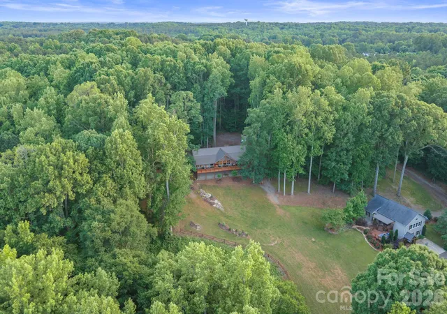 Photo 1 of Single family home for sale at 9870 Harvest Ln, Davidson, NC 28036 | MLS# 4385994 | Listing updated on 2026-09-24