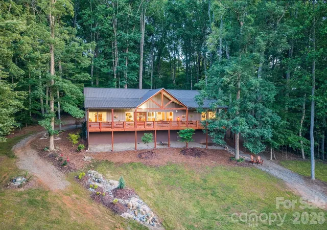 Photo 2 of Single family home for sale at 9870 Harvest Ln, Davidson, NC 28036 | MLS# 4385994 | Listing updated on 2026-09-24