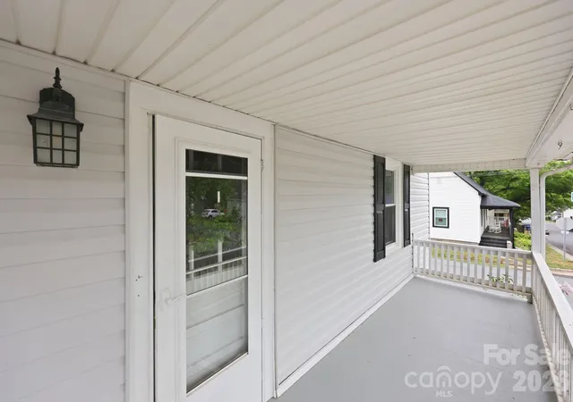 Photo 2 of Single family home for sale at 904 Mill St, Albemarle, NC 28001 | MLS# 4386071 | Listing updated on 2026-09-14