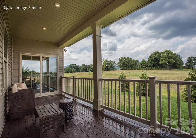 Photo 18 of Single family home for sale at 909 Heathway Dr, Charlotte, NC 28213 | MLS# 4386135 | Listing updated on 2026-09-13