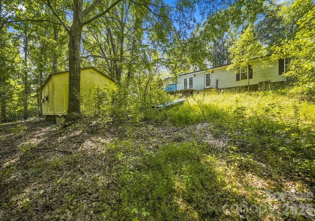 Photo 4 of Single family home for sale at 1062 Bayneswood Ln, Fort Mill, SC 29707 | MLS# 4386389 | Listing updated on 2026-10-20