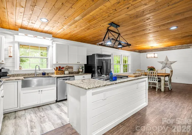 Photo 2 of Single family home for sale at 679 Solomon Jones Rd, Cedar Mountain, NC 28718 | MLS# 4386491 | Listing updated on 2026-09-11