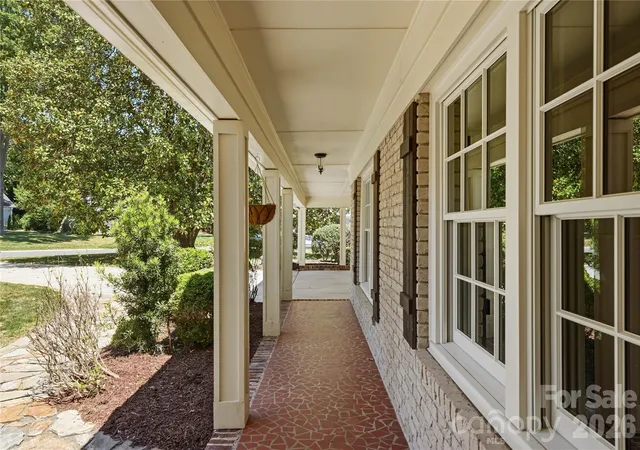 Photo 3 of Single family home for sale at 6014 Glenridge Rd, Charlotte, NC 28211 | MLS# 4386522 | Listing updated on 2026-10-14
