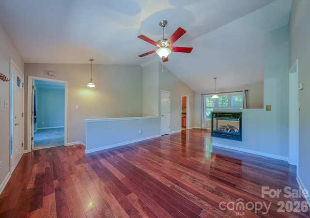 Photo 3 of Single family home for sale at 102 Forest Lake Dr, Asheville, NC 28803 | MLS# 4387352 | Listing updated on 2026-10-08