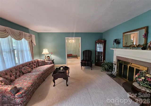 Photo 3 of Single family home for sale at 331 Woodside Dr, Shelby, NC 28150 | MLS# 4387360 | Listing updated on 2026-09-11