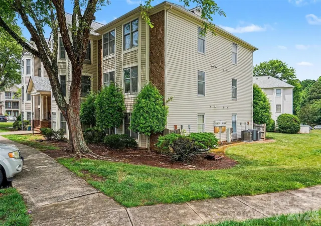 Photo 2 of Condo for sale at 6223 Rosecroft Dr #3, Charlotte, NC 28215 | MLS# 4387819 | Listing updated on 2026-09-14