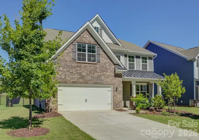 Photo 1 of Single family home for sale at 17812 New Mark Ave, Charlotte, NC 28278 | MLS# 4387934 | Listing updated on 2026-09-12