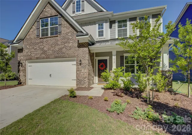 Photo 2 of Single family home for sale at 17812 New Mark Ave, Charlotte, NC 28278 | MLS# 4387934 | Listing updated on 2026-09-12