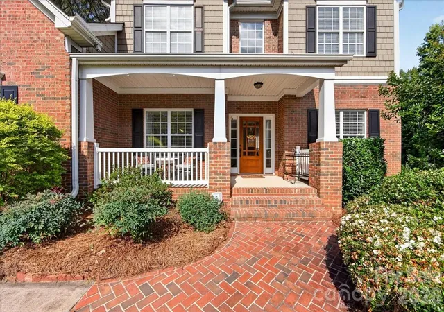 Photo 3 of Single family home for sale at 12023 Overlook Mountain Dr, Charlotte, NC 28216 | MLS# 4388070 | Listing updated on 2026-09-14