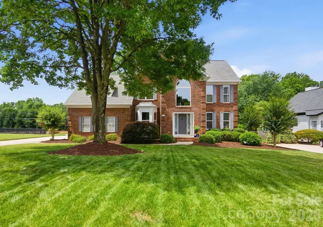 Photo 3 of Single family home for sale at 21415 John Pines Dr, Cornelius, NC 28031 | MLS# 4388502 | Listing updated on 2026-10-06