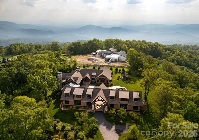 Photo 3 of Mansion for sale at 93 N Snow Ridge Dr, Hendersonville, NC 28792 | MLS# 4389841 | Listing updated on 2026-09-15