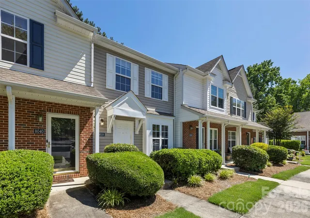 Photo 2 of Townhouse for sale at 8038 Kennet Ln, Fort Mill, SC 29707 | MLS# 4389915 | Listing updated on 2026-09-15
