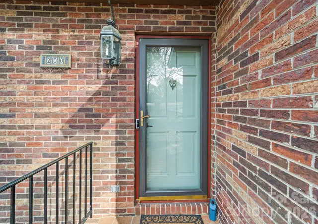 Photo 4 of Single family home for sale at 200 Maple Ct, Lexington, NC 27295 | MLS# 4390895 | Listing updated on 2026-09-22