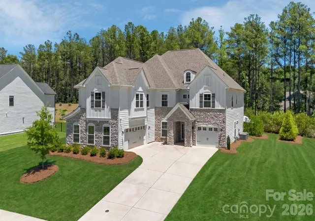 Photo 2 of Single family home for sale at 3138 Montreaux Valley Dr, Fort Mill, SC 29707 | MLS# 4391047 | Listing updated on 2026-09-30