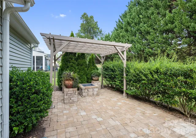 Photo 3 of Single family home for sale at 2356 Emma Grace Ln, Rock Hill, SC 29732 | MLS# 4391356 | Listing updated on 2026-10-05