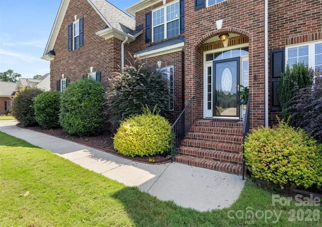 Photo 4 of Single family home for sale at 5508 Tillery Ln, Gastonia, NC 28056 | MLS# 4391366 | Listing updated on 2026-10-07