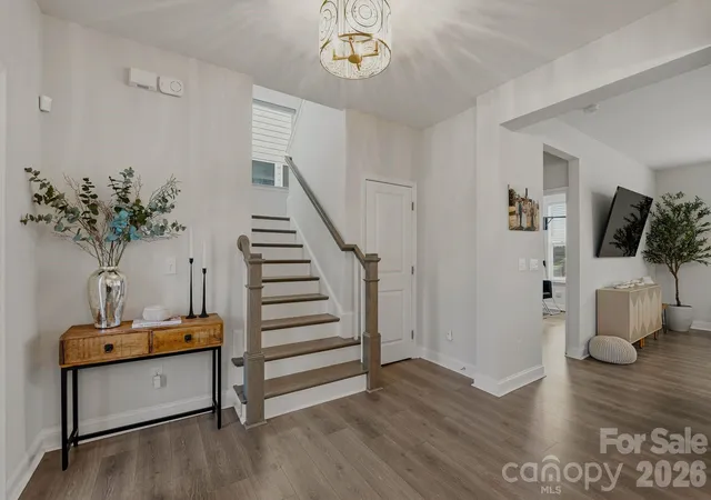 Photo 3 of Single family home for sale at 2107 Masons Bnd Dr, Fort Mill, SC 29708 | MLS# 4391771 | Listing updated on 2026-09-12