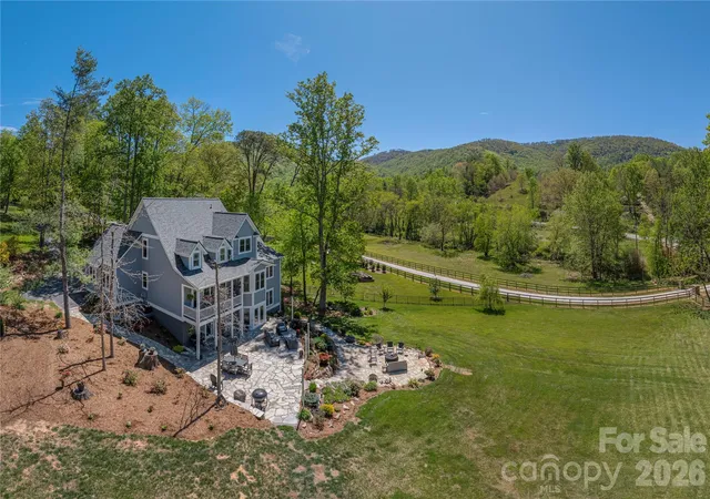 Photo 3 of Single family home for sale at 48 Duncan Est Dr, Fletcher, NC 28732 | MLS# 4392041 | Listing updated on 2026-09-26