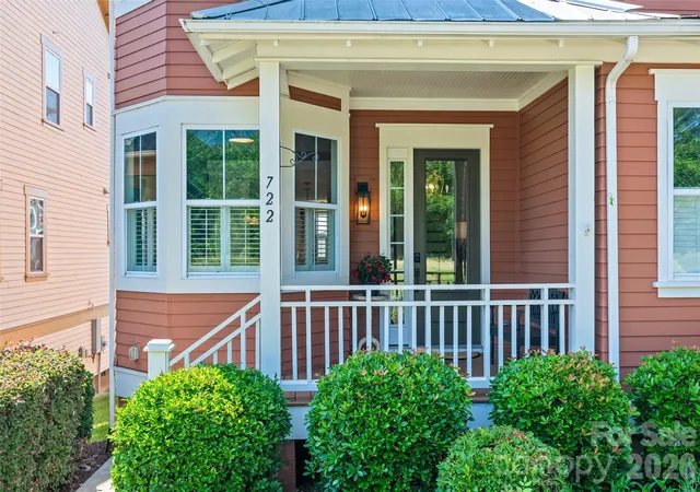 Photo 3 of Townhouse for sale at 722 Waterscape Ct, Rock Hill, SC 29730 | MLS# 4392226 | Listing updated on 2026-09-24