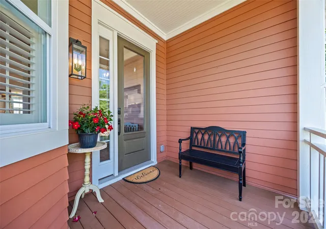 Photo 3 of Townhouse for sale at 722 Waterscape Ct, Rock Hill, SC 29730 | MLS# 4392226 | Listing updated on 2026-09-24