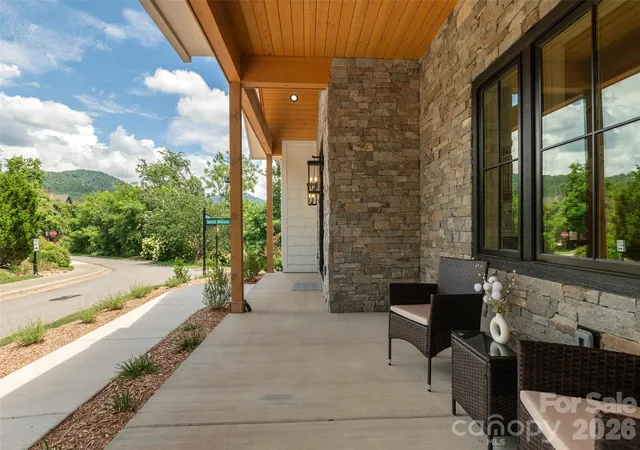 Photo 4 of Single family home for sale at 11 Magnolia View Trl, Asheville, NC 28804 | MLS# 4392960 | Listing updated on 2026-09-13