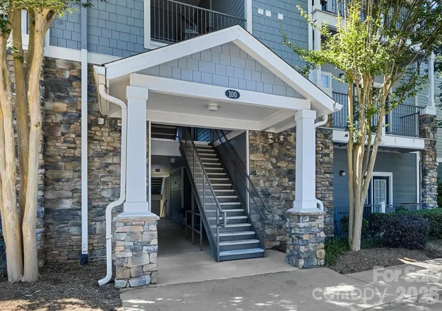 Photo 3 of Condo for sale at 100 Vista Lake Dr #3, Candler, NC 28715 | MLS# 4393023 | Listing updated on 2026-09-29