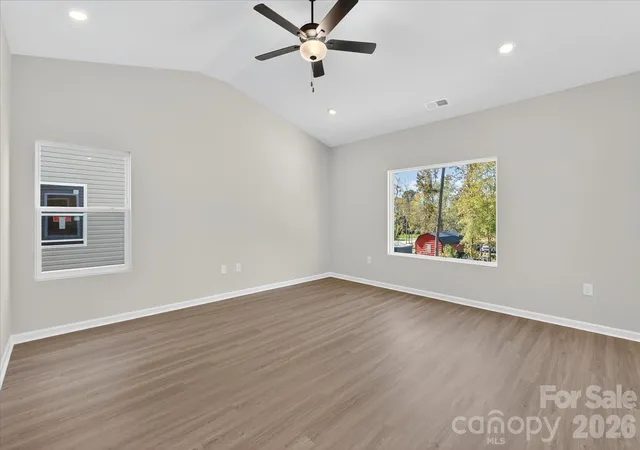 Photo 3 of Single family home for sale at 3184 Strong Box Ln, Gastonia, NC 28052 | MLS# 4393077 | Listing updated on 2026-10-02