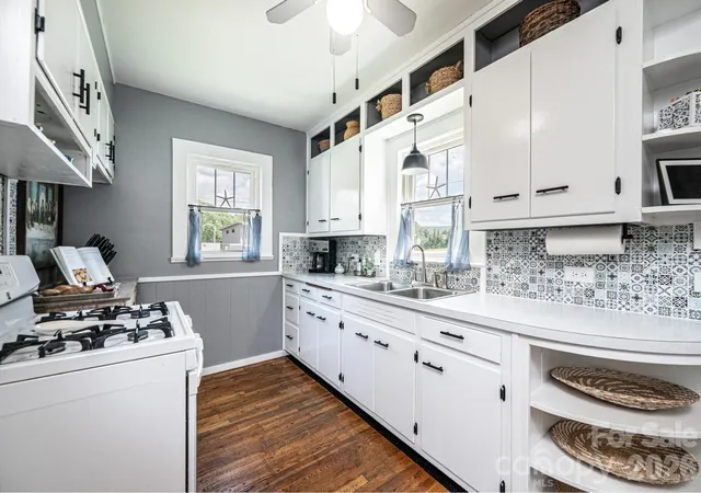 Photo 4 of Single family home for sale at 601 Malcolm Blvd, Connelly Springs, NC 28612 | MLS# 4393158 | Listing updated on 2026-09-14