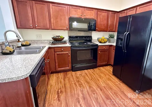 Photo 4 of Townhouse for sale at 8842 Gerren Ct, Charlotte, NC 28217 | MLS# 4393412 | Listing updated on 2026-09-22