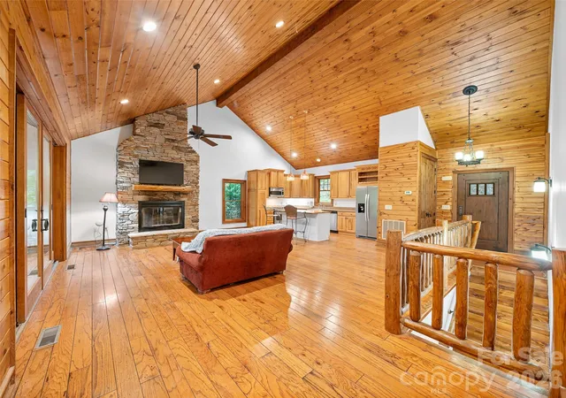 Photo 4 of Single family home for sale at 47 Falls Xing Rd, Burnsville, NC 28714 | MLS# 4393417 | Listing updated on 2026-10-02