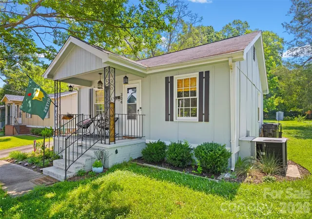 Photo 2 of Sale Pending at 304 Annafrel St, Rock Hill, SC 29730 | MLS# 4393428 | Listing updated on 2026-09-22