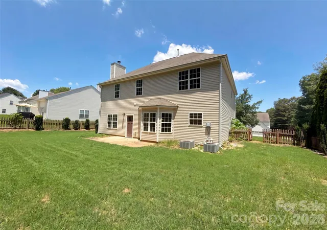 Photo 4 of Sale Pending at 1959 Trace Crk Dr, Waxhaw, NC 28173 | MLS# 4393569 | Listing updated on 2026-09-14