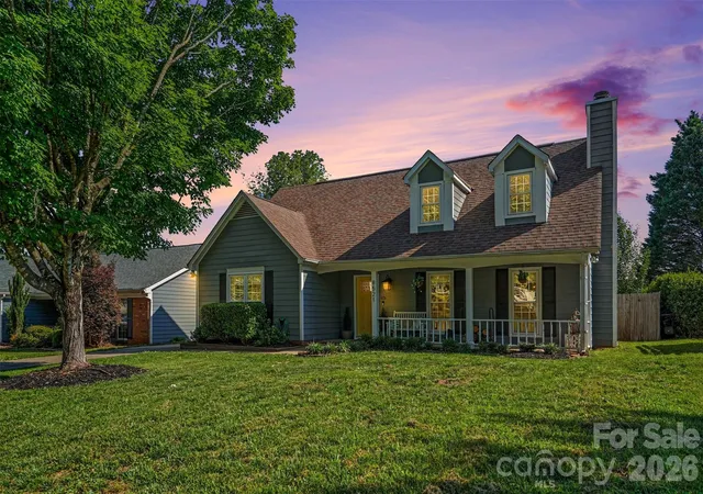 Photo 2 of Single family home for sale at 8521 Milton Morris Dr, Charlotte, NC 28227 | MLS# 4393903 | Listing updated on 2026-09-28