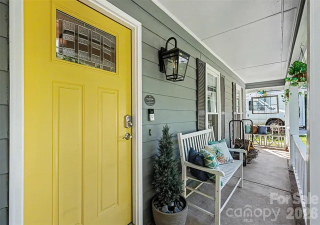 Photo 3 of Single family home for sale at 8521 Milton Morris Dr, Charlotte, NC 28227 | MLS# 4393903 | Listing updated on 2026-09-28