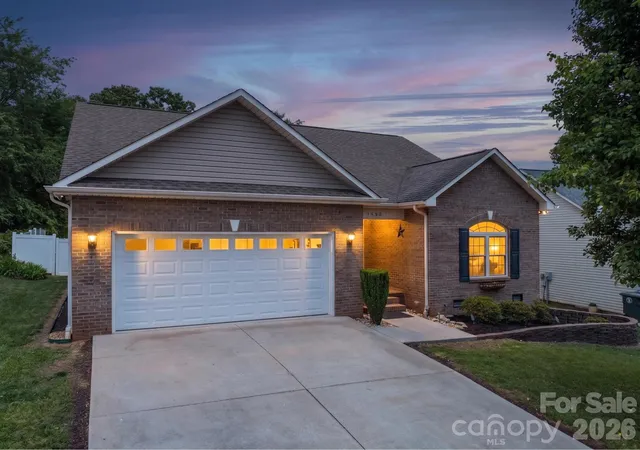 Photo 2 of Single family home for sale at 1590 Mayfair Dr, Conover, NC 28613 | MLS# 4394287 | Listing updated on 2026-09-15