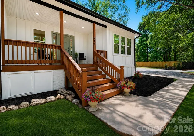 Photo 3 of Single family home for sale at 408 Birmingham Ln, Monroe, NC 28110 | MLS# 4394323 | Listing updated on 2026-09-15