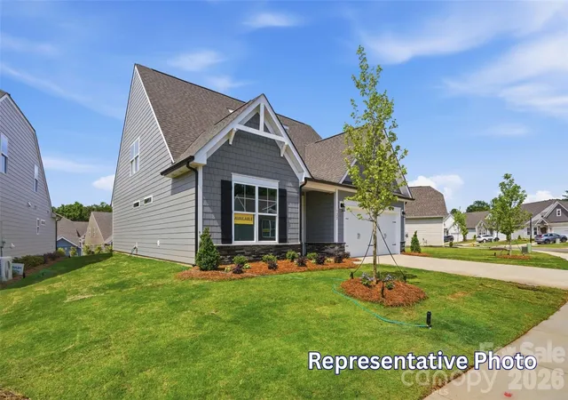 Photo 2 of Single family home for sale at 6016 New River Dr, Huntersville, NC 28078 | MLS# 4394334 | Listing updated on 2026-10-02
