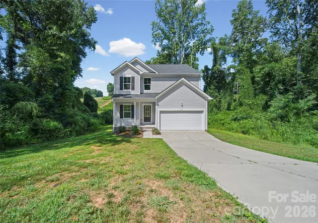 Photo 1 of Single family home for sale at 470 Woodberry Dr, Mooresville, NC 28115 | MLS# 4394705 | Listing updated on 2026-09-18