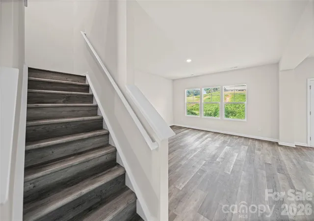 Photo 4 of Single family home for sale at 470 Woodberry Dr, Mooresville, NC 28115 | MLS# 4394705 | Listing updated on 2026-09-18