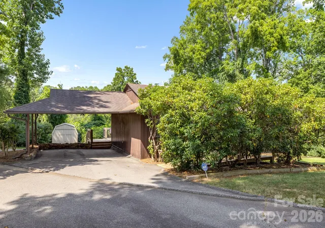 Photo 3 of Single family home for sale at 63 Baker Pl, Asheville, NC 28806 | MLS# 4394760 | Listing updated on 2026-09-11